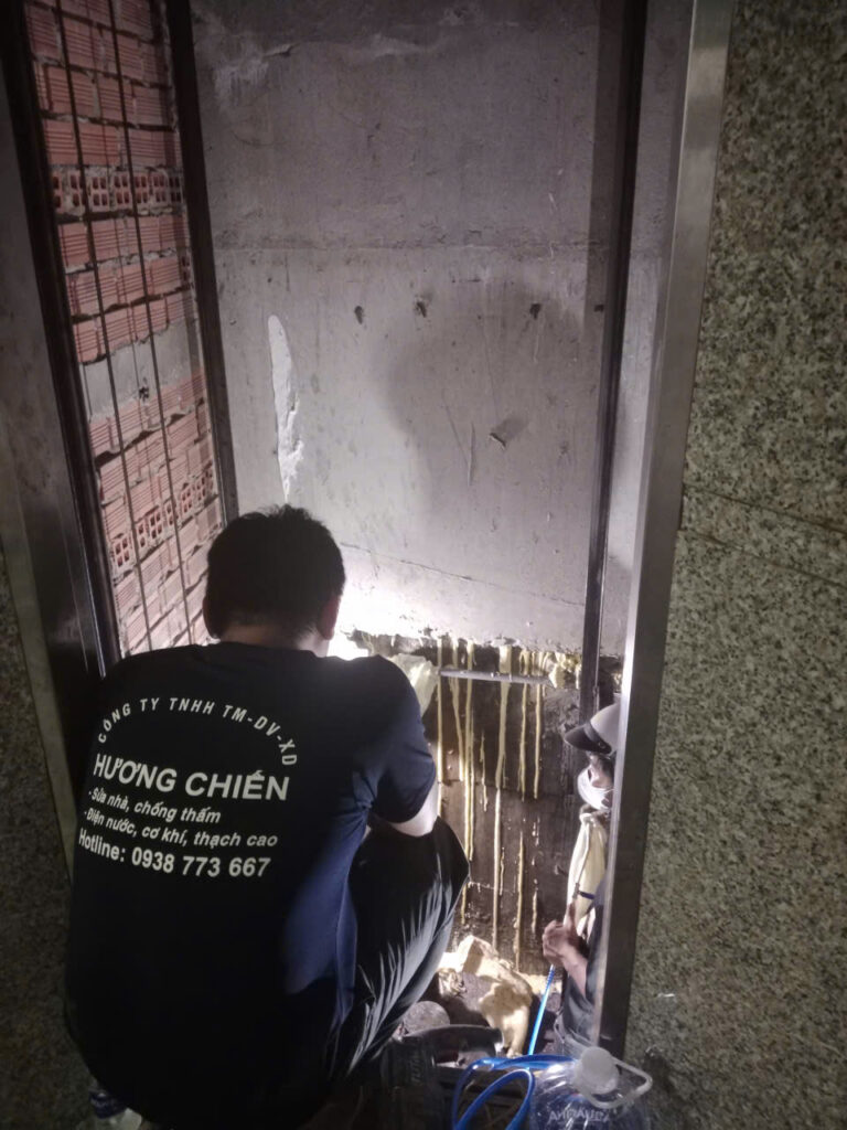 Thợ chống thấm tại Bình Tân